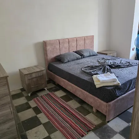Gilda Cozy Apartment, In The Center Of * Lushnjë